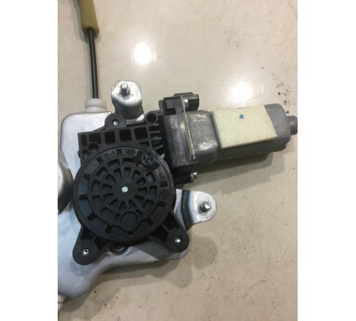 Моторчик стеклоподъемника (задний, левый)