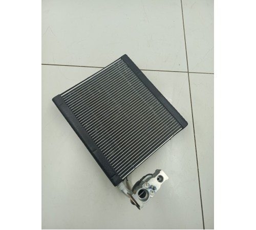 Испаритель кондиционера с клапаном