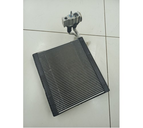 Испаритель кондиционера с клапаном