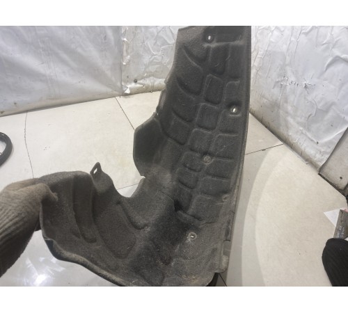 Локер (задний, левый)