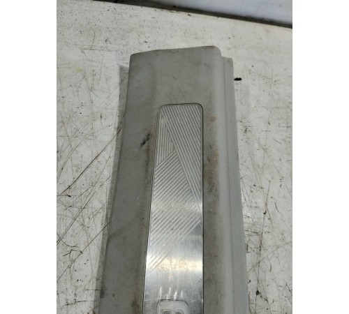 Накладка порога передняя правая