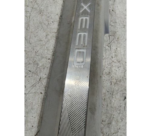 Накладка порога передняя правая