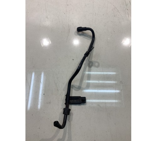 Трубка впускных коллекторов (между)