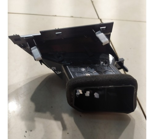 Воздушный дефлектор (левый)