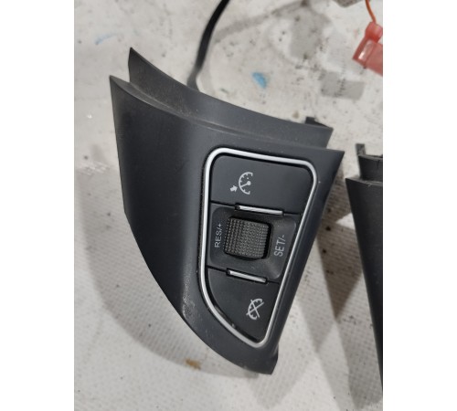 Блок кнопок руля многофункциональных