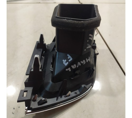 Воздушный дефлектор (левый)