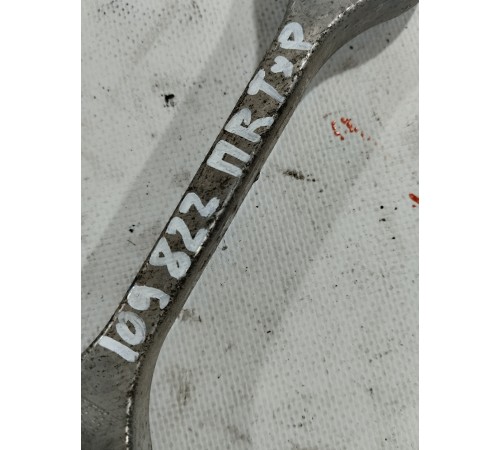 Рычаг подвески(передний правый)