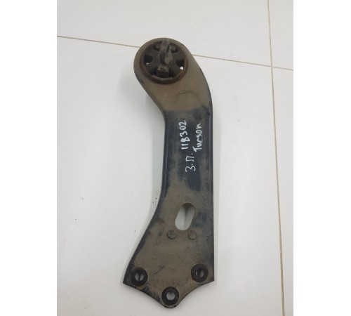 Рычаг подвески задний правый продольный