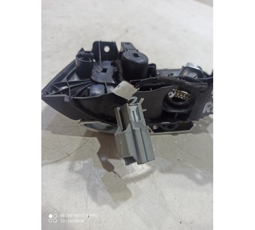 Ручка двери (задняя левая внутренняя)