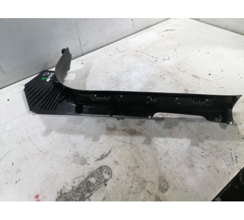 Накладка порога передняя левая