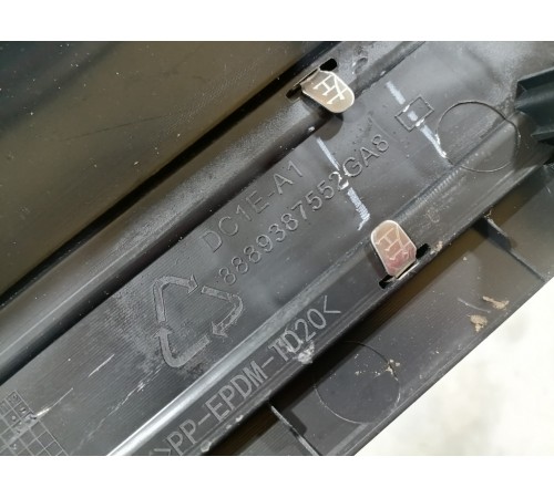 Накладка порога передняя левая