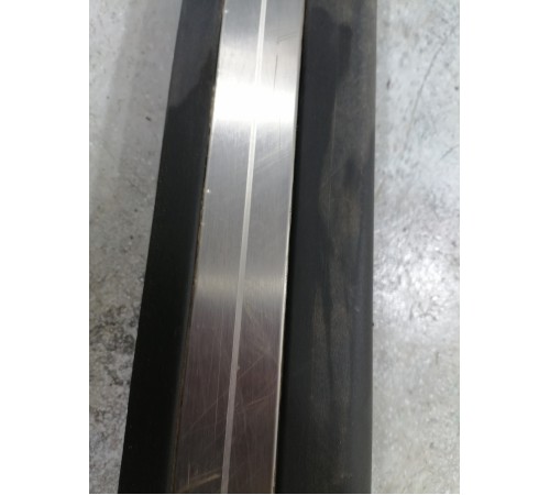 Накладка порога передняя левая