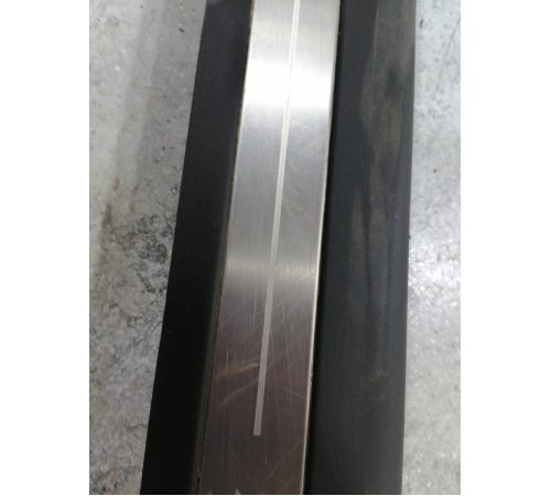 Накладка порога передняя левая