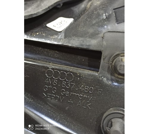 Уплотнитель стекла (передний правый внутренний)