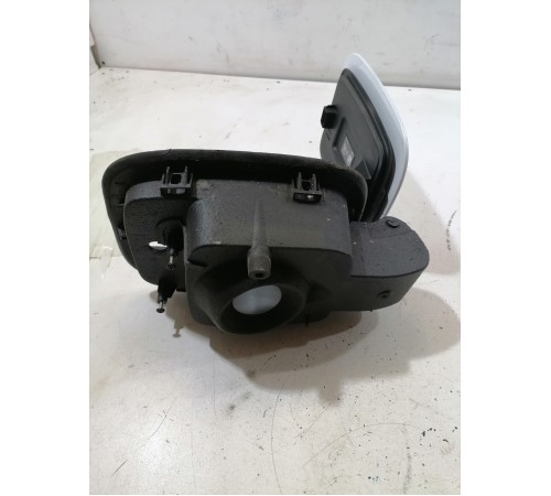 Лючок бензобака