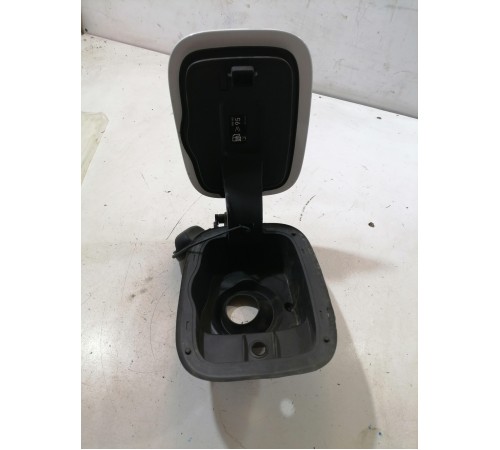 Лючок бензобака