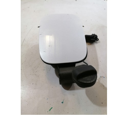 Лючок бензобака