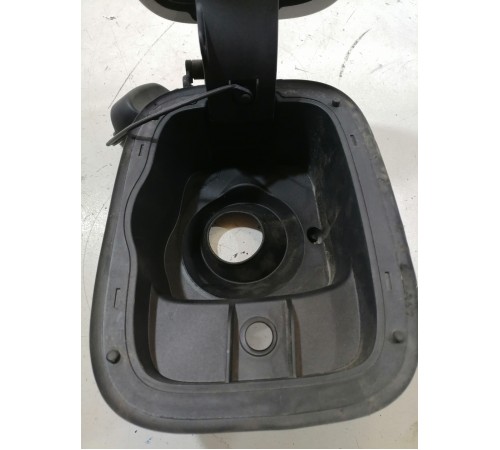 Лючок бензобака