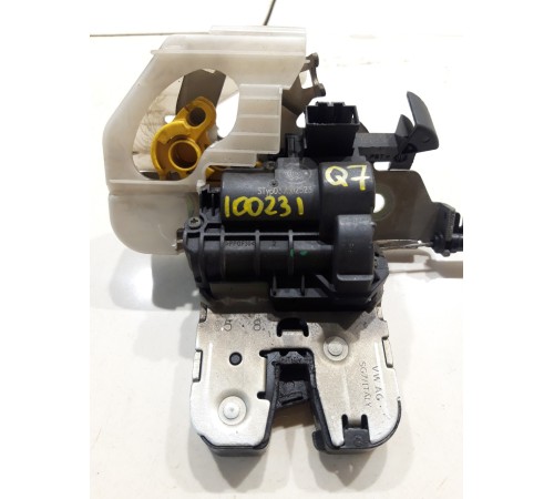 Замок крышки багажника