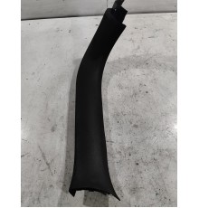 Обшивка крышки багажника правая