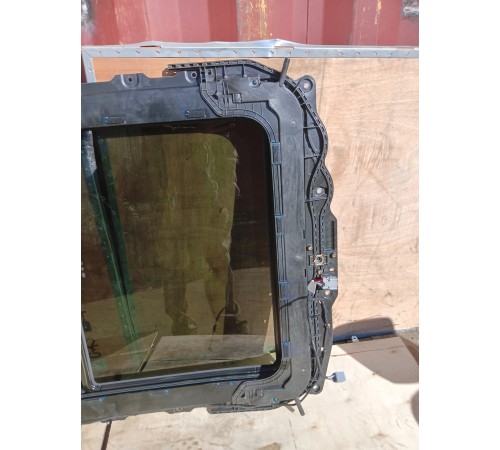 Люк крыши (панорама)