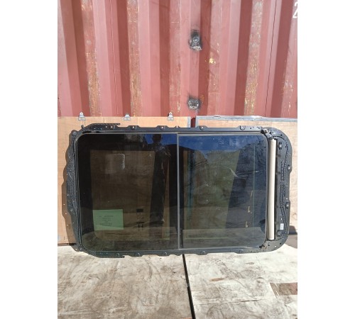 Люк крыши (панорама)