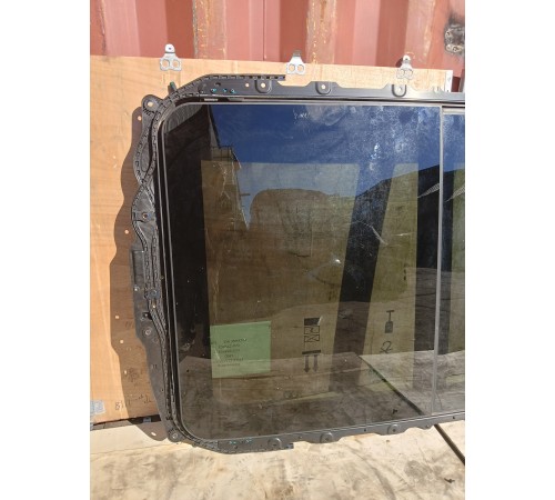 Люк крыши (панорама)