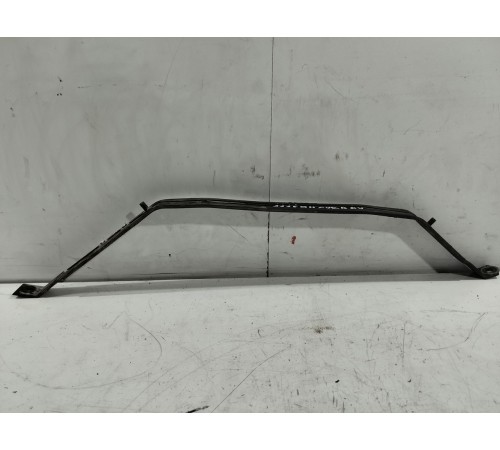 Крепление топливного бака