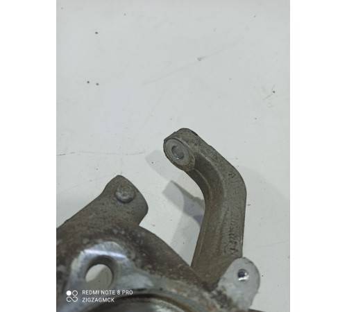 Кулак поворотный(задний правый)