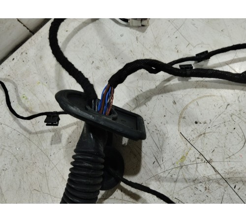 Электропроводка двери передняя левая