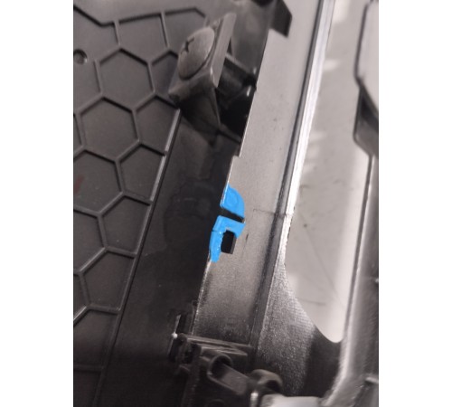 Накладка торпедо с воздушными дефлекторами правая