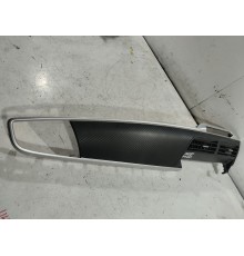 Накладка торпедо с воздушными дефлекторами правая