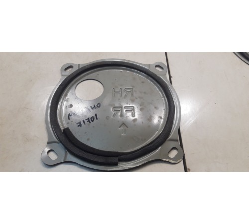 Крышка топливного насоса (правая)