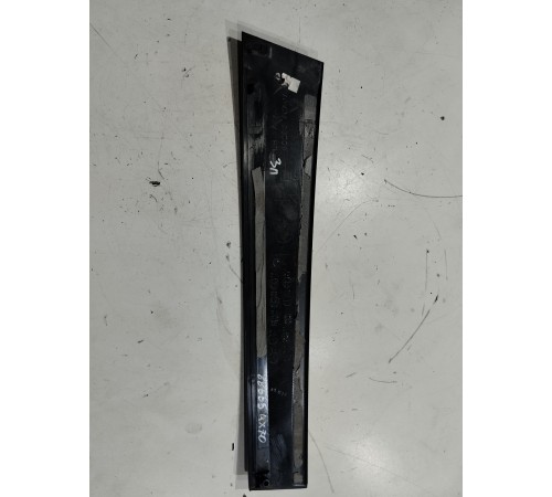 Молдинг двери(задний левый)