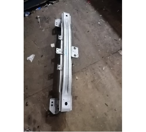 Усилитель бампера передний