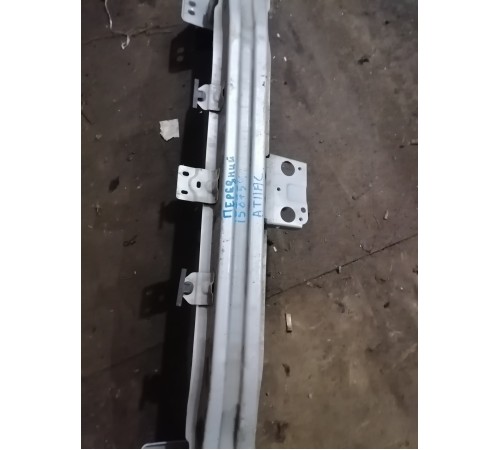 Усилитель бампера передний