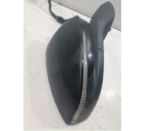 Зеркало боковое правое с камерой