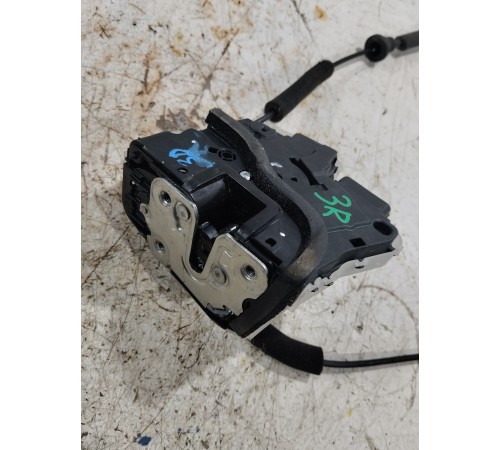 Замок двери задний правый