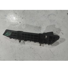 Кронштейн бампера передний левый