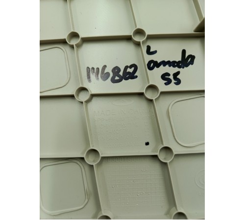 Обшивка задней стойки левая верхняя