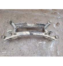 Подрамник задний