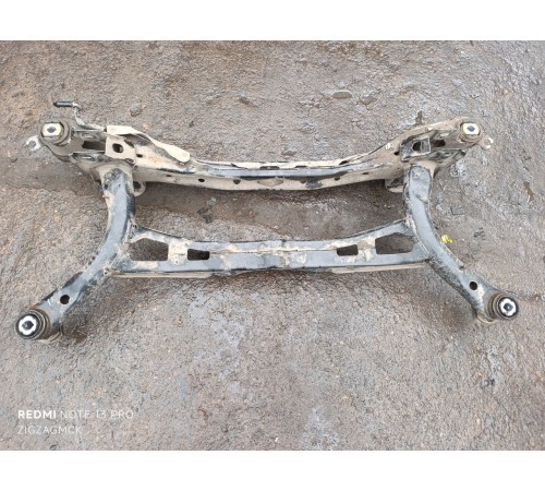 Подрамник задний