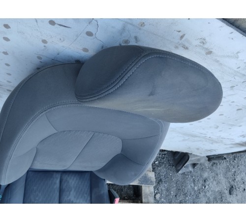 Сиденье переднее правое