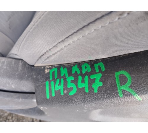 Сиденье переднее правое