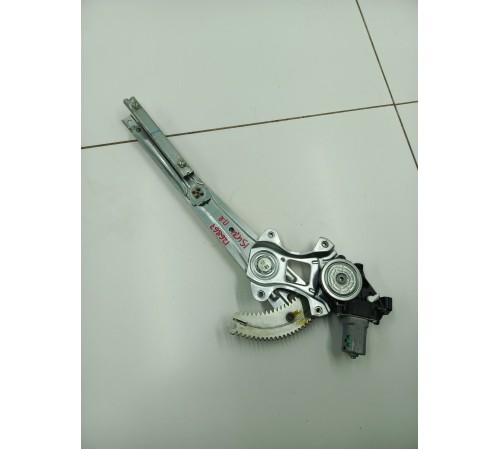 Стеклоподъемник передний правый