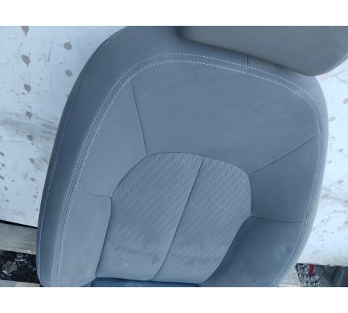 Сиденье переднее правое