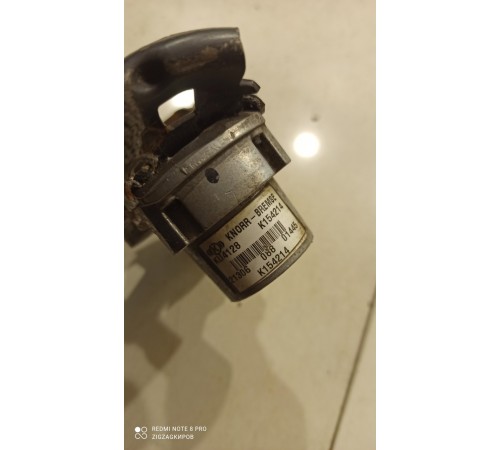 Головка соединительная пневматическая с клапаном желтая