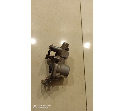 Головка соединительная пневматическая с клапаном желтая