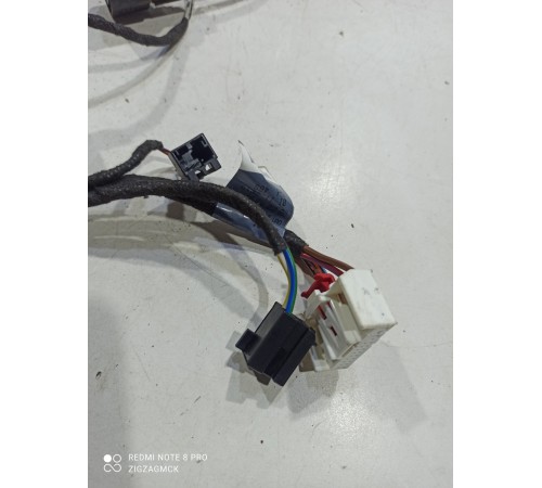 Электропроводка двери (передняя левая)