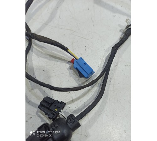Электропроводка двери (передняя левая)